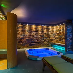 Bed & Breakfast In Azzurro Maison De Charme, Lucca