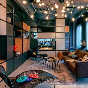 Moxy Milan Linate Airport 3*, Segrate Italien