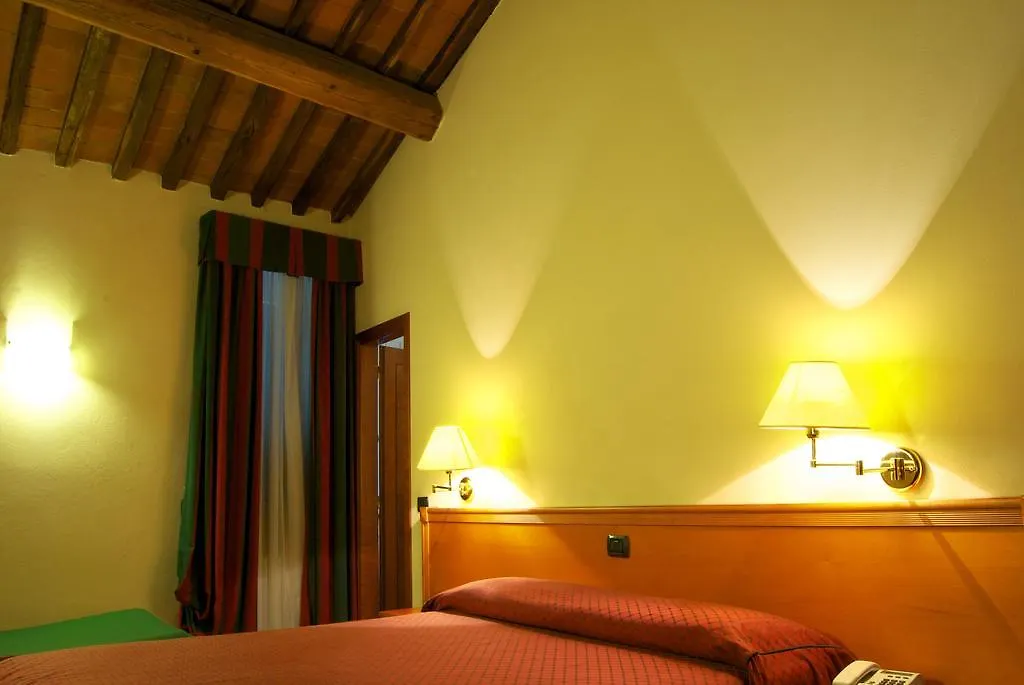 ***  Hotel La Luna لوكا إيطاليا
